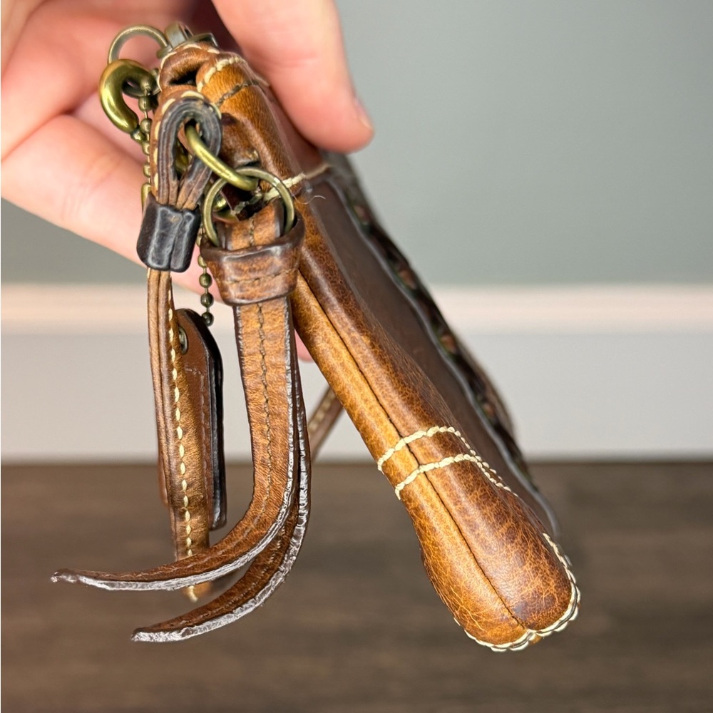 Vintage Coach Corset Leather Wristlet - Picture 5 of 12